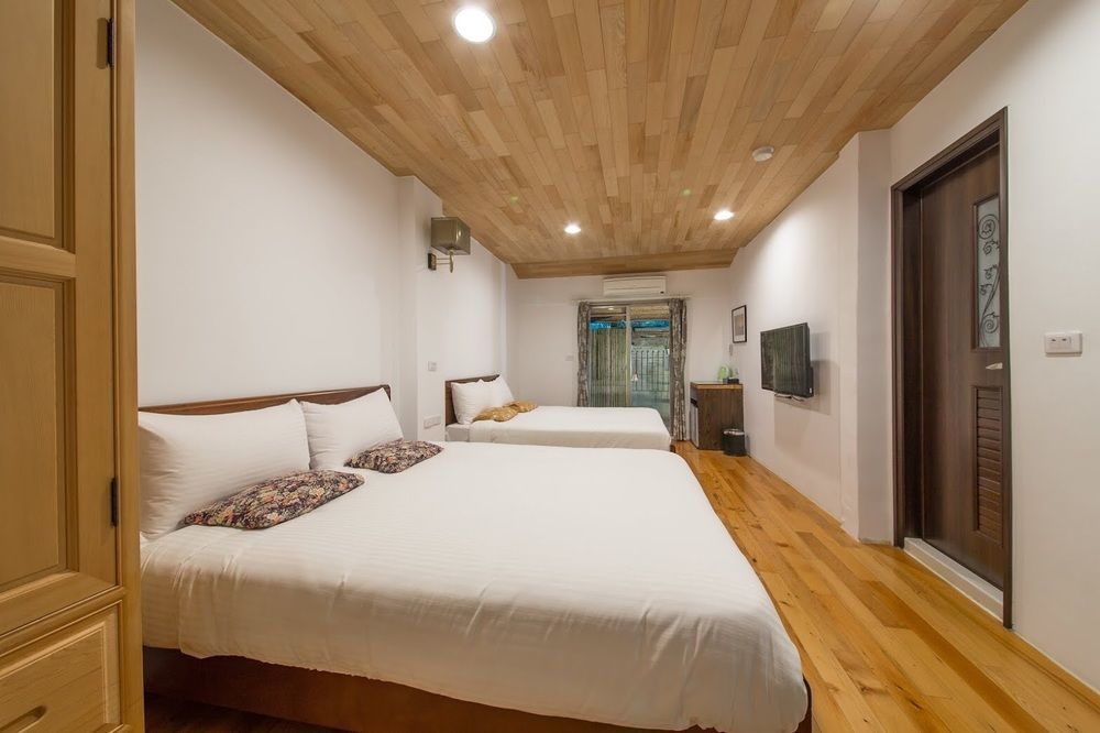 Hou Shan Ren Jia B&B Luye Eksteriør bilde