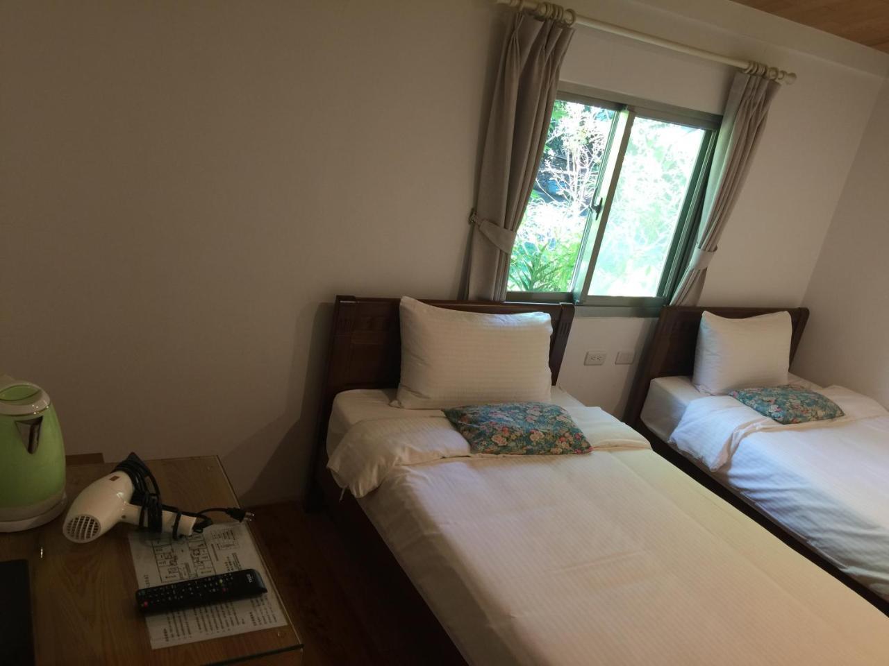 Hou Shan Ren Jia B&B Luye Eksteriør bilde