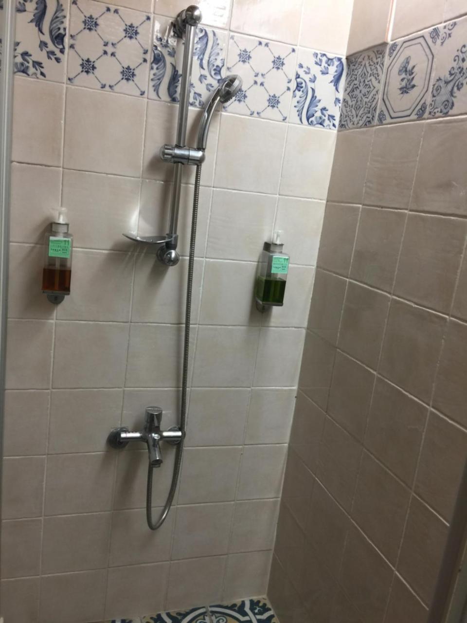 Hou Shan Ren Jia B&B Luye Eksteriør bilde